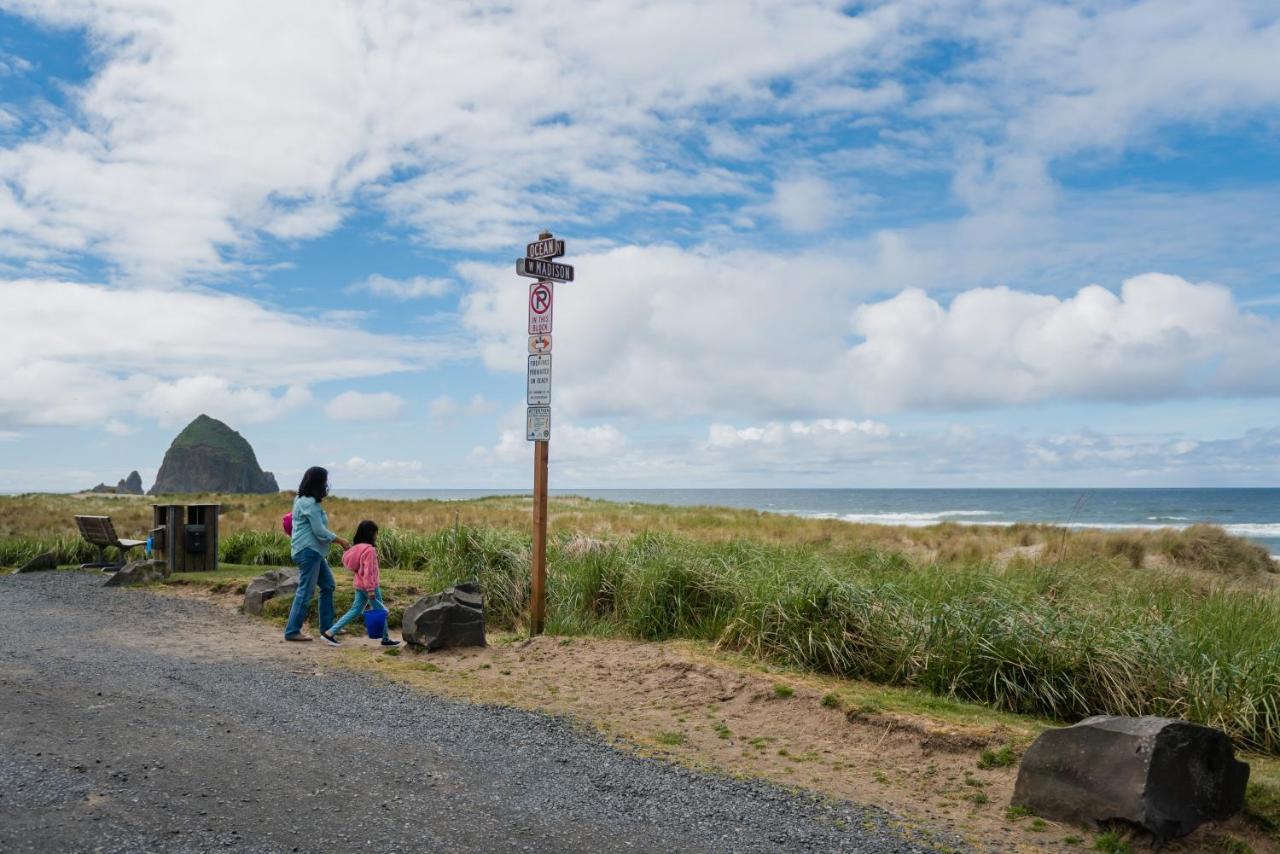 Inn At Haystack Rock كانون بيتش المظهر الخارجي الصورة